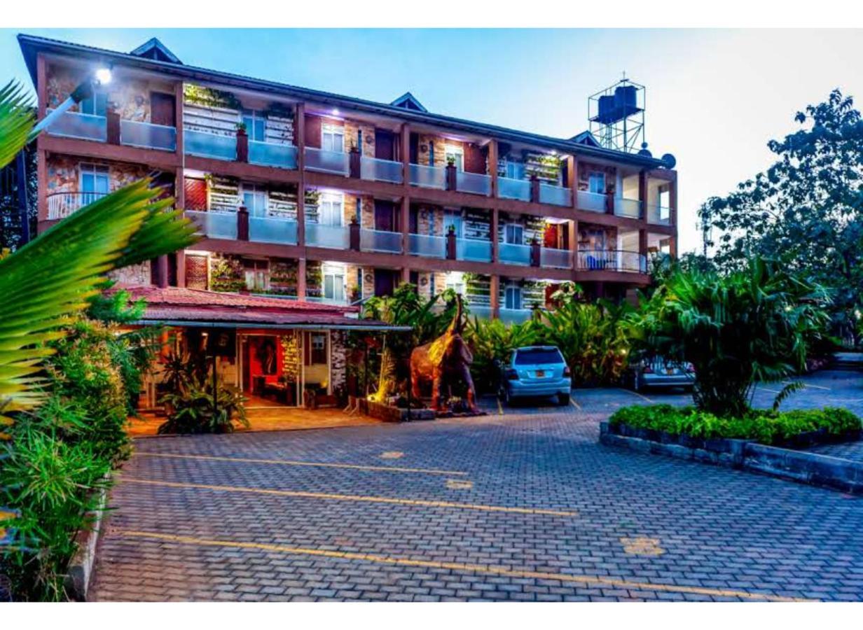 African Tribe Hotel Kampala Exterior foto