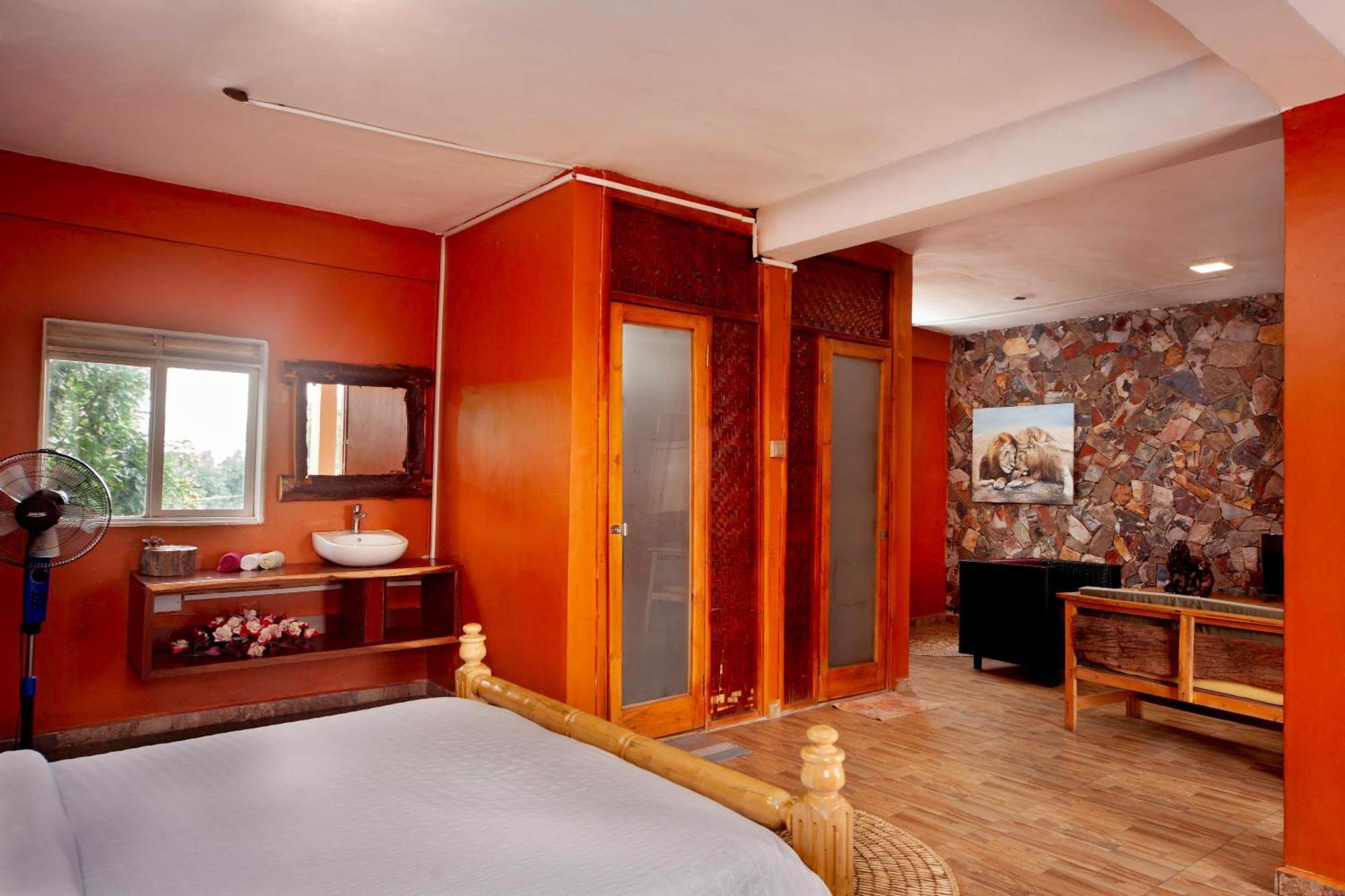 African Tribe Hotel Kampala Exterior foto